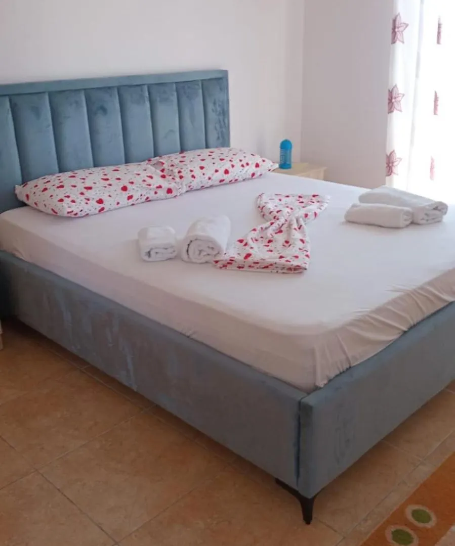 Rokes Cozy Corner Otel Golem